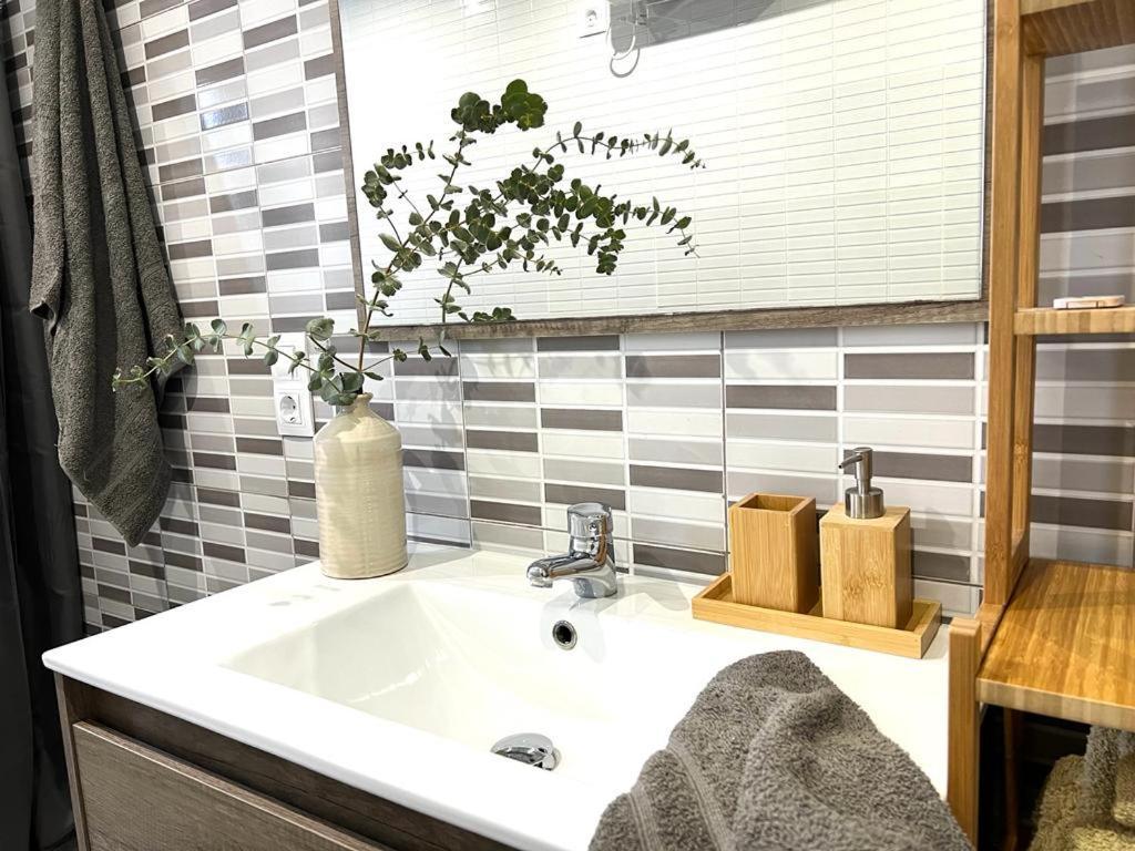 Appartement Acogedor Apartamento Cerca De La Playa à Valence Extérieur photo